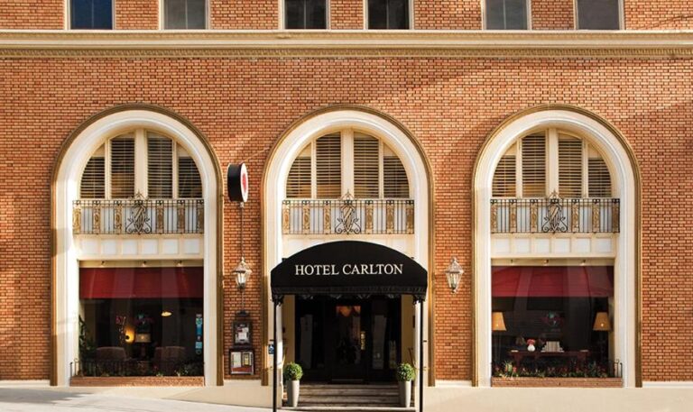 hotel carlton 768x457